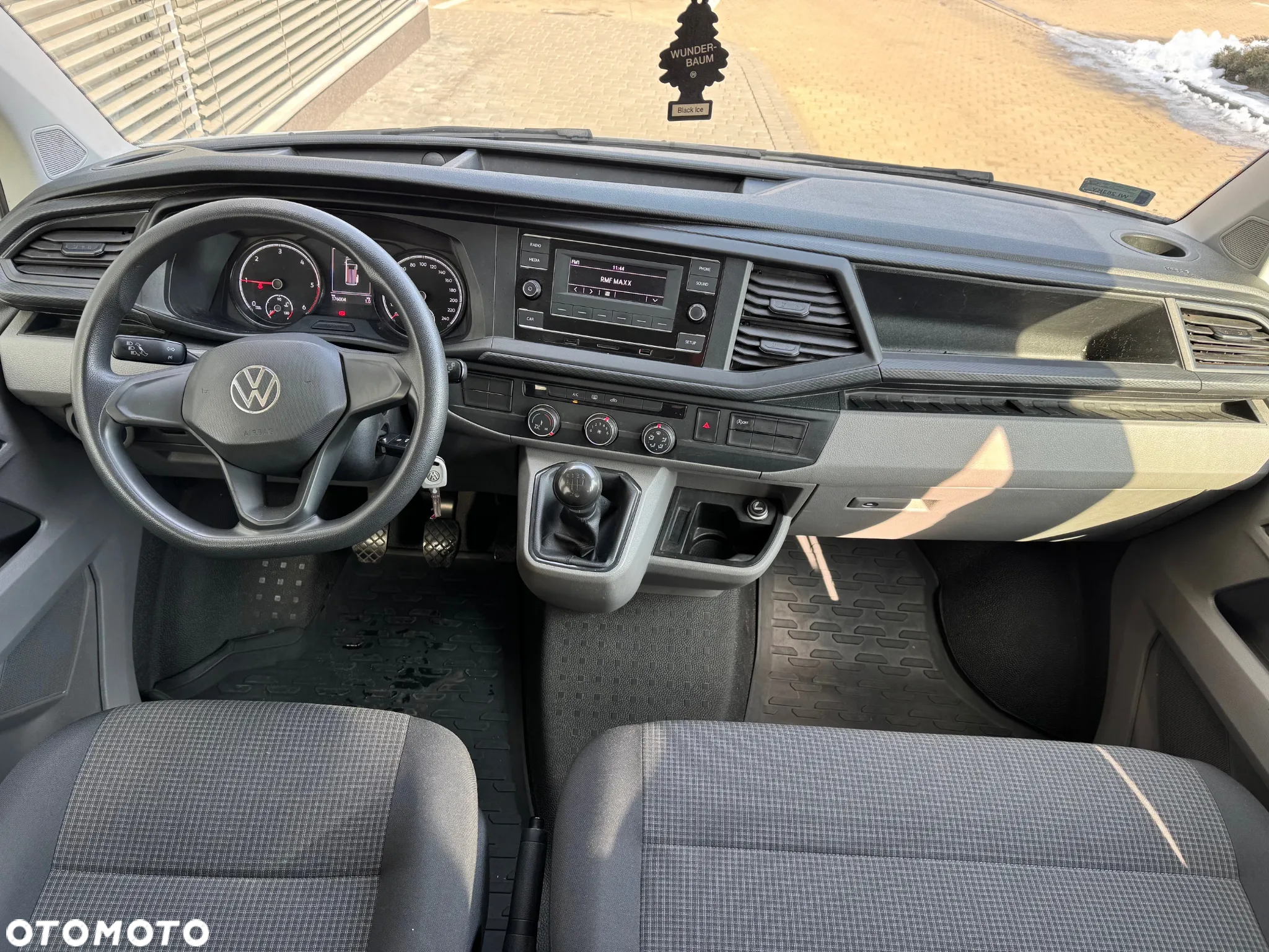 Volkswagen Transporter - 8