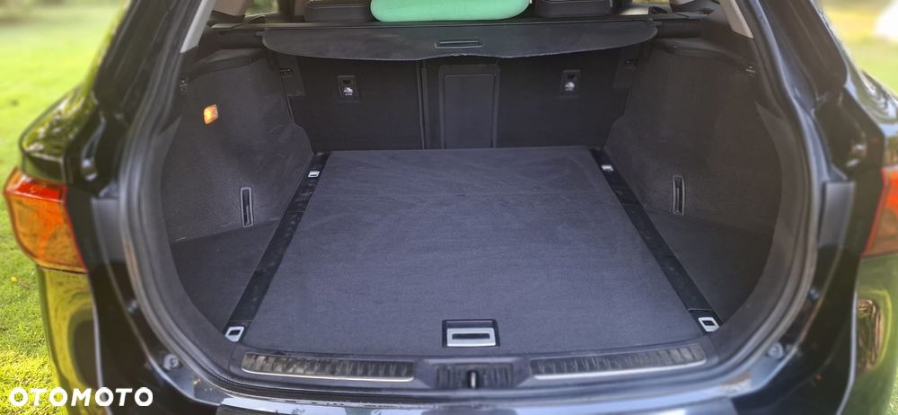 Toyota Avensis - 9