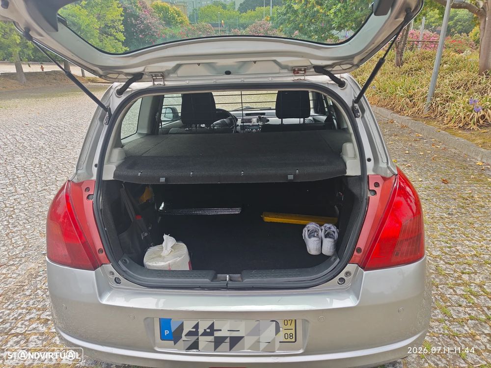 Suzuki Swift - 6