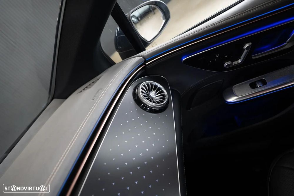 Mercedes-Benz EQE 300 Electric Art — fotografia 37