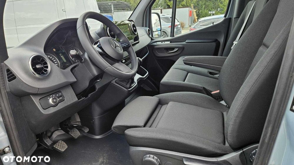 Mercedes-Benz Sprinter 319 CDI KA OM654 - 13