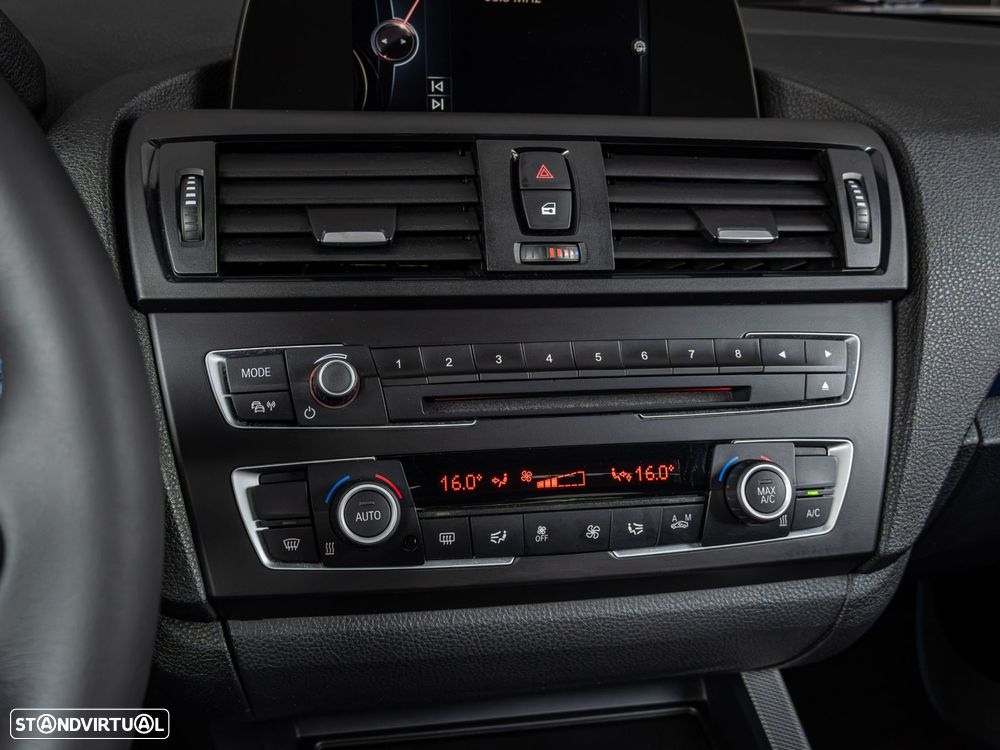BMW 218 - 18
