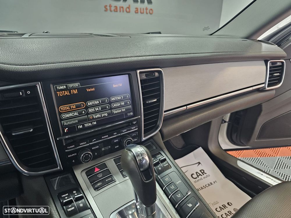 Porsche Panamera Platinum Edition - 20