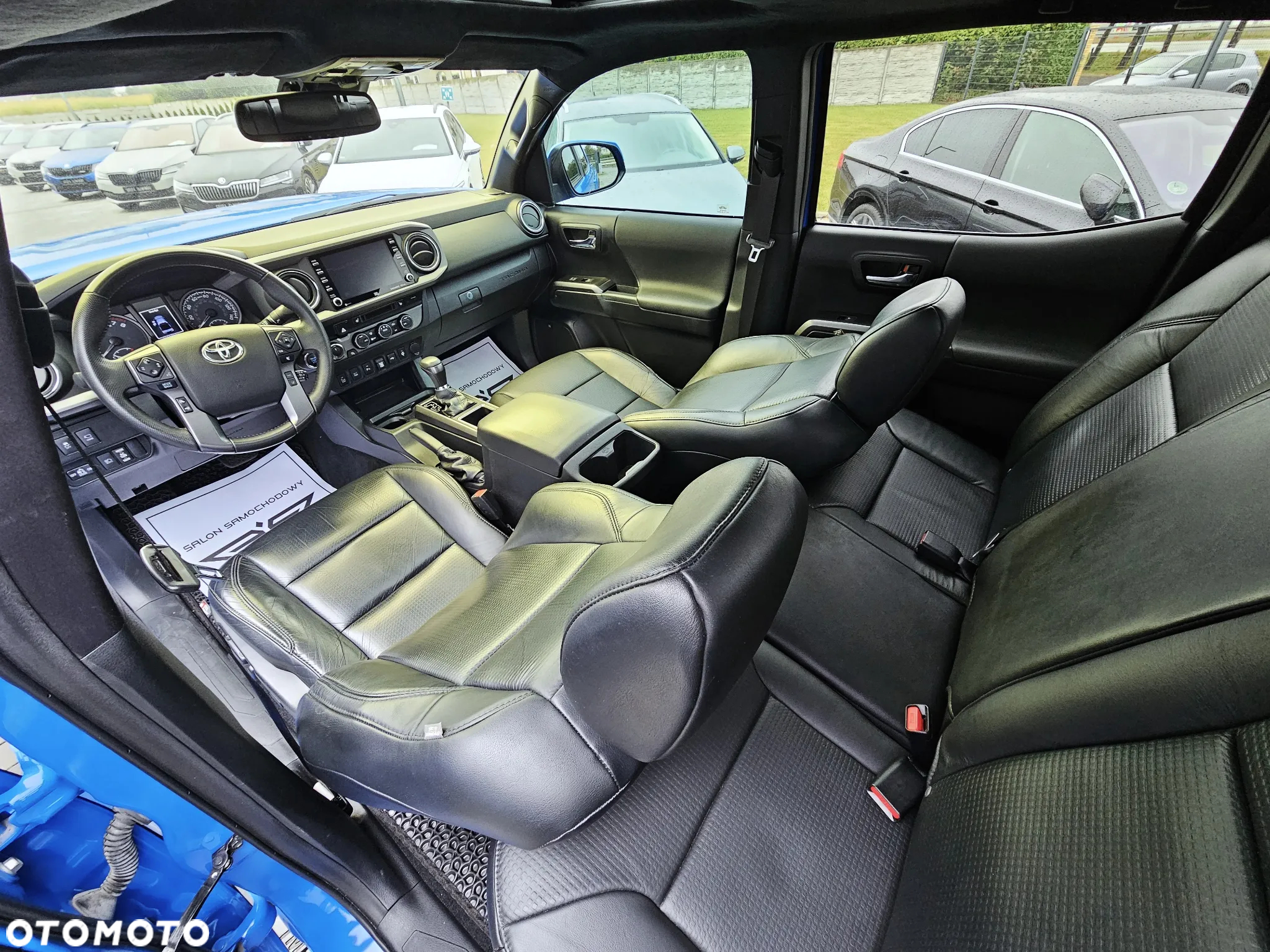Toyota Tacoma - 22