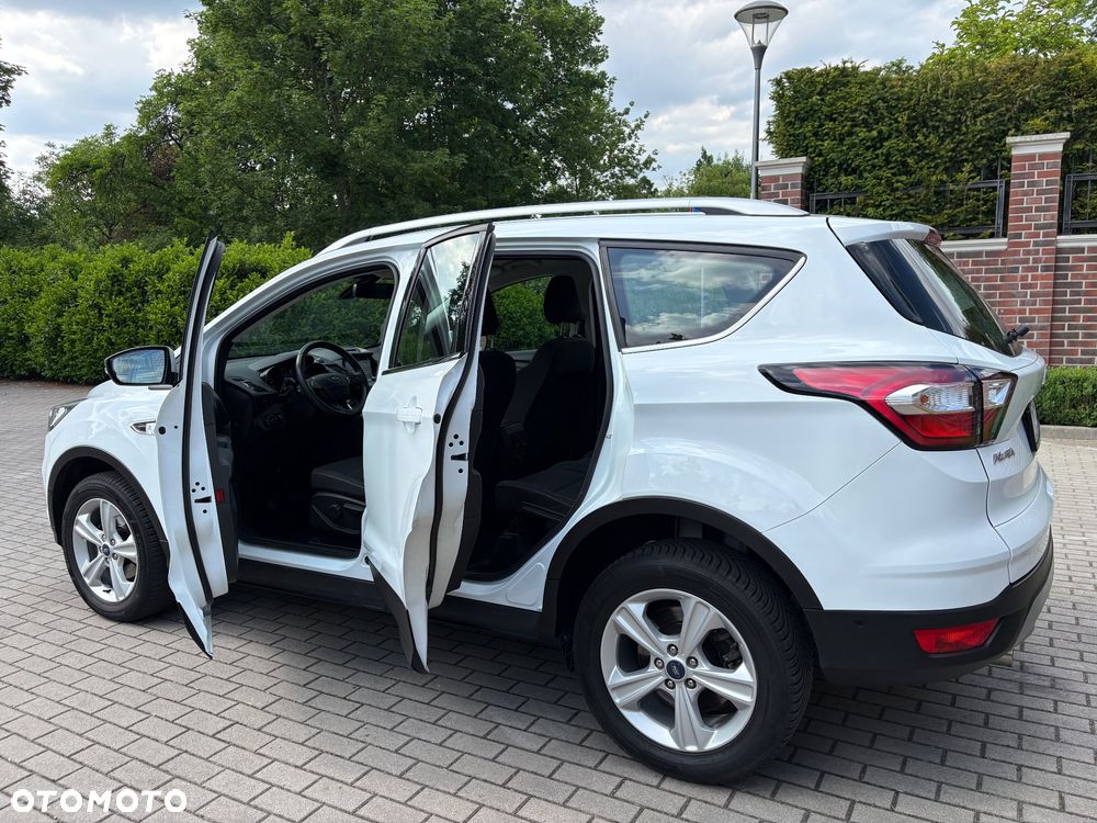 Ford Kuga 1.5 EcoBoost 2x4 Titanium - 29