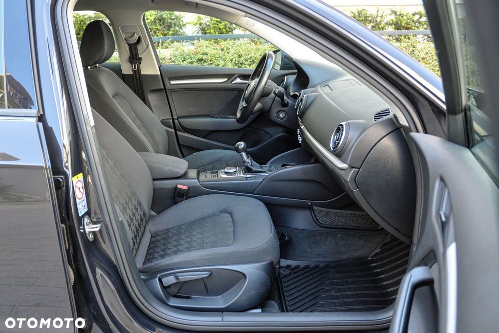 Audi A3 Sportback - 11