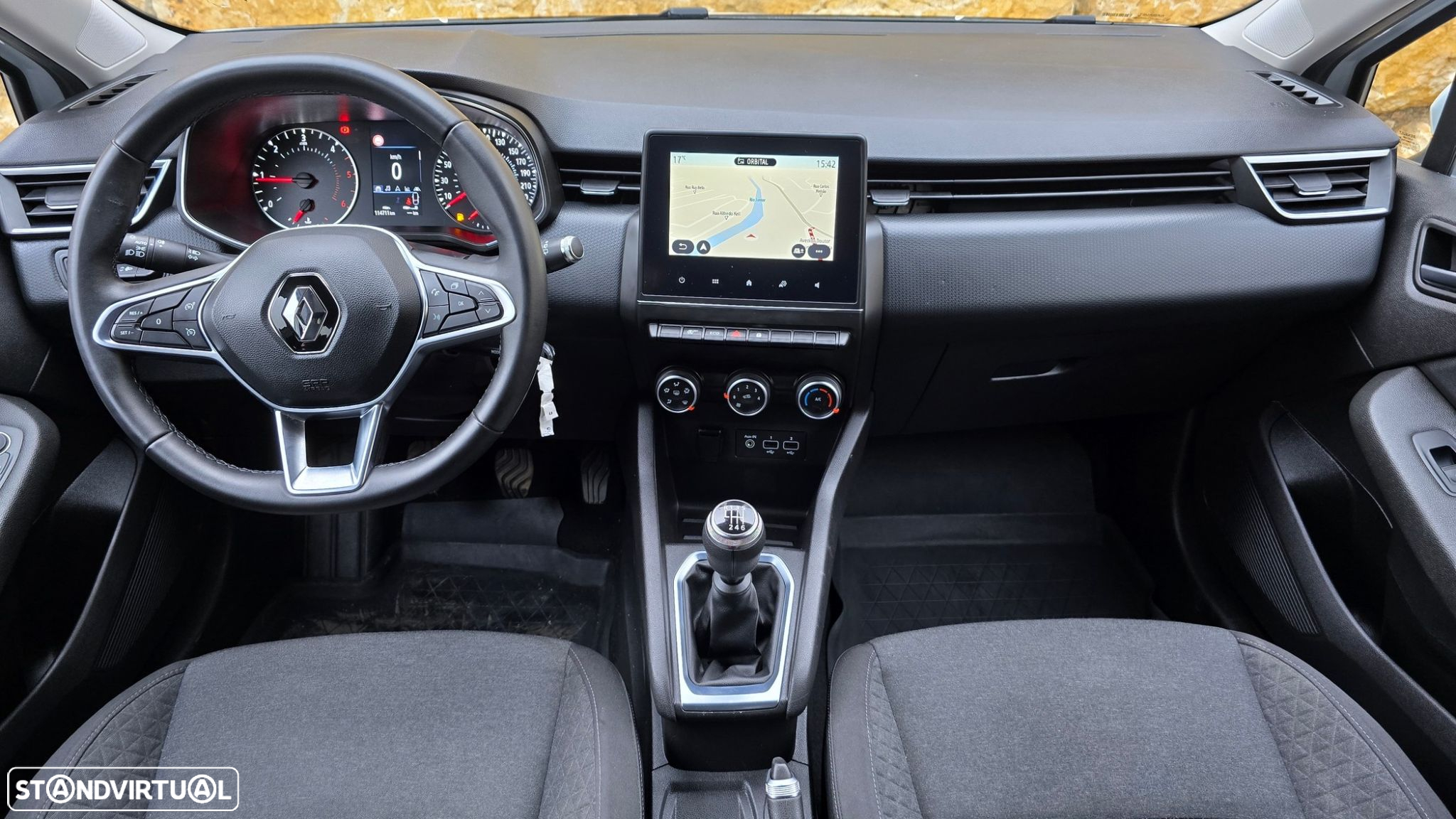 Renault Clio - 10