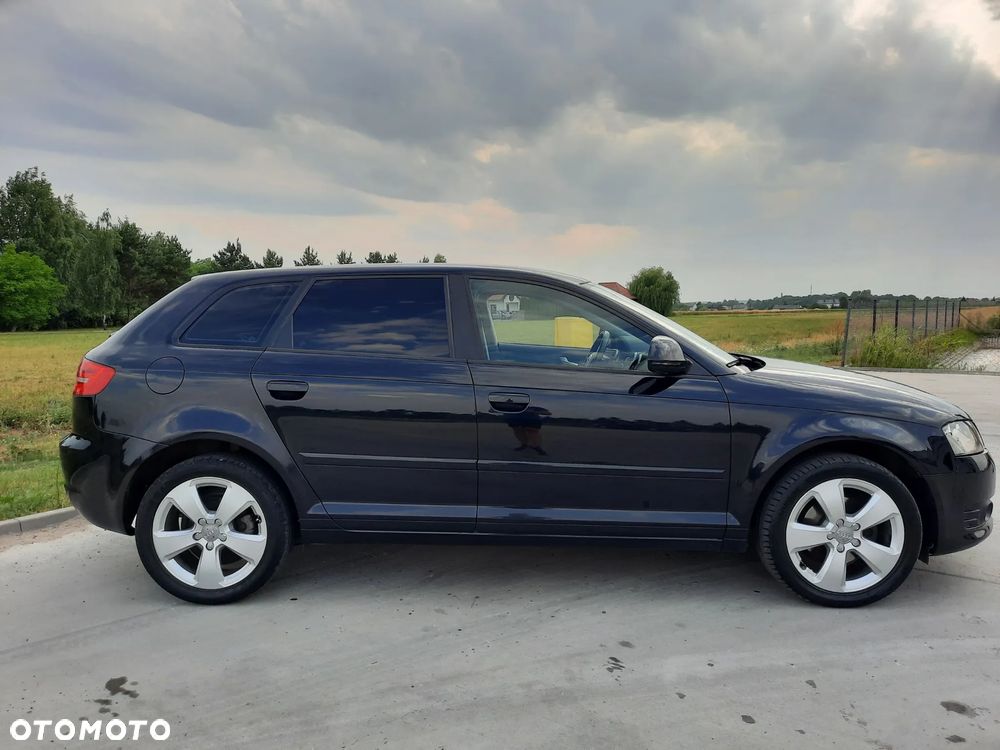 Audi A3 Sportback 2.0 TDI DPF Attraction - 3