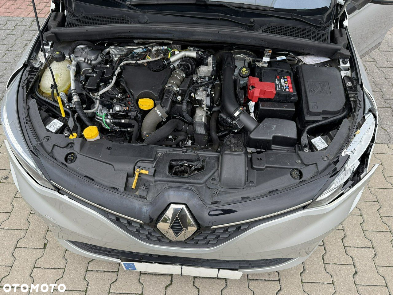 Renault Clio - 10
