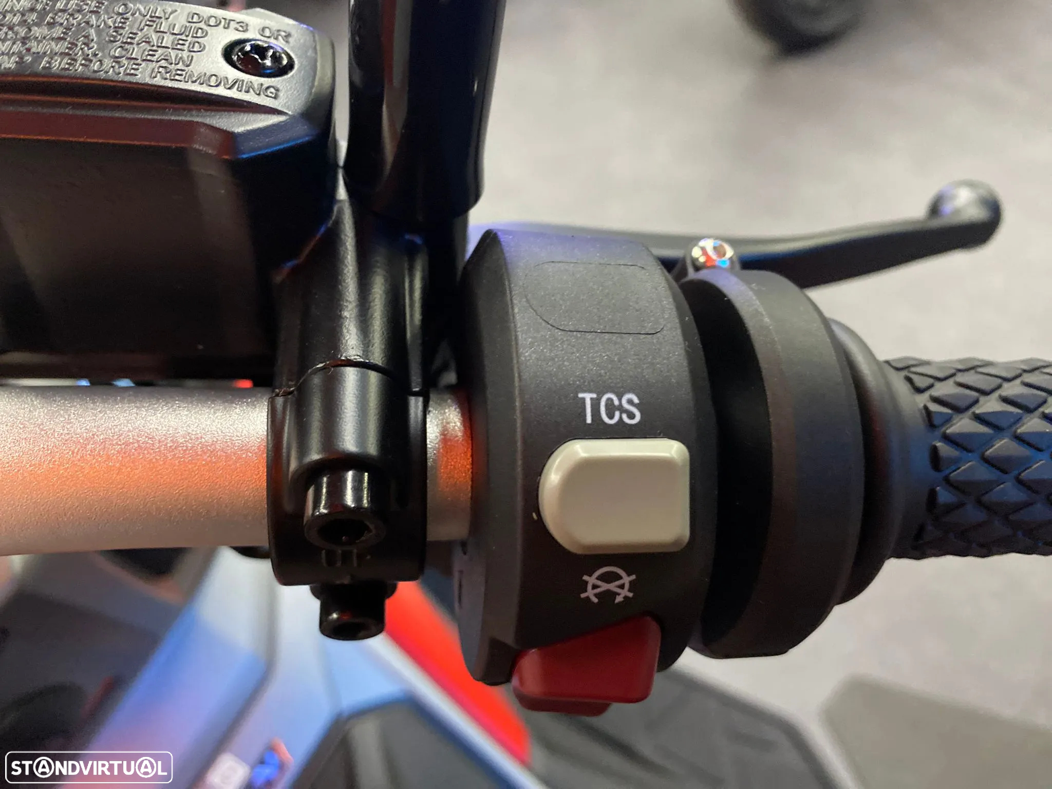 Voge SR1 ADV 125 - 24