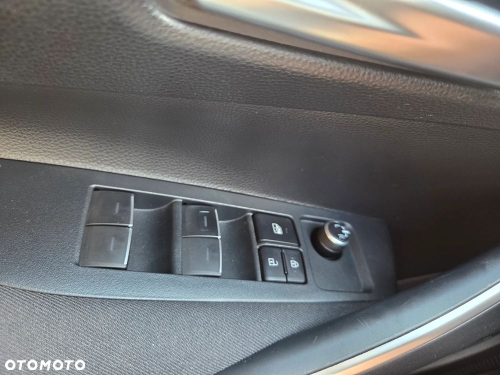Toyota Corolla 1.5 Comfort - 28