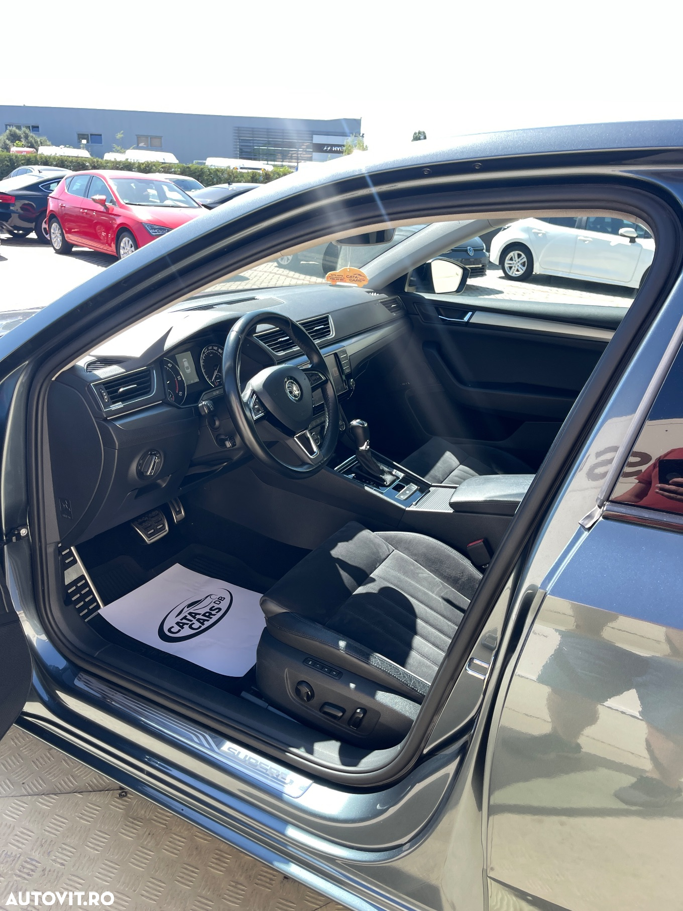 Skoda Superb 2.0 TDI DSG Style - 25