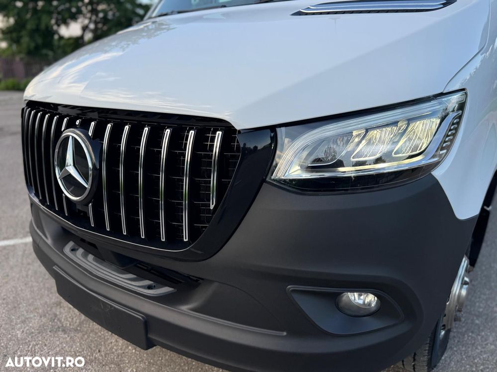 Mercedes-Benz Sprinter - 23