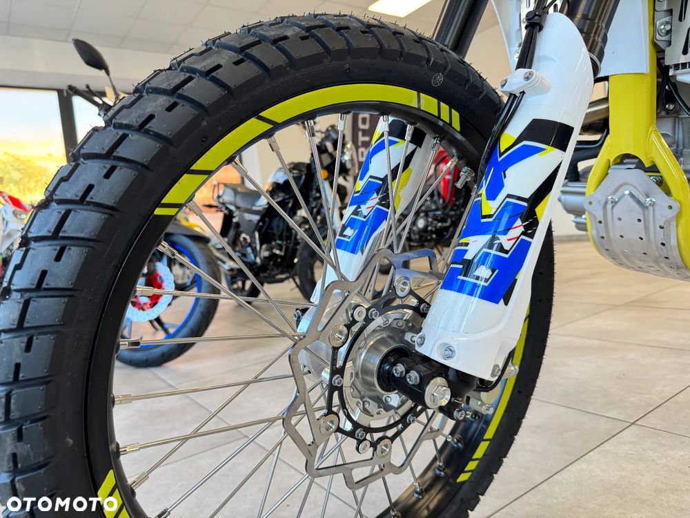 Barton FRX 125 - 9