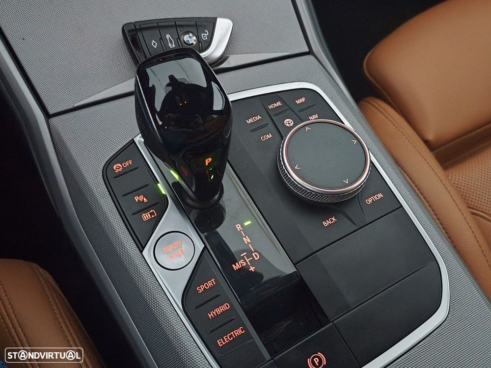 BMW 330 e Corporate Edition Auto - 27
