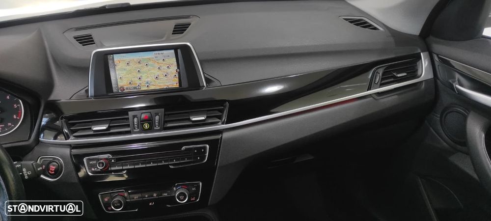 BMW X1 18 d sDrive Line Sport - 26