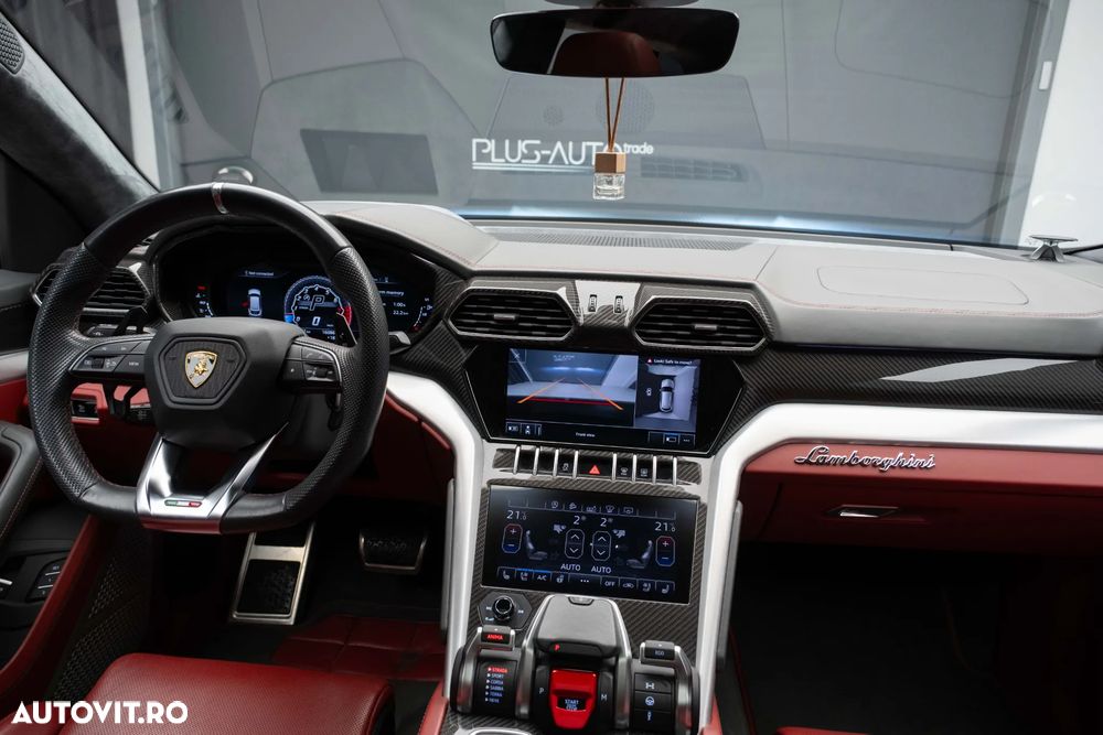 Lamborghini URUS - 11