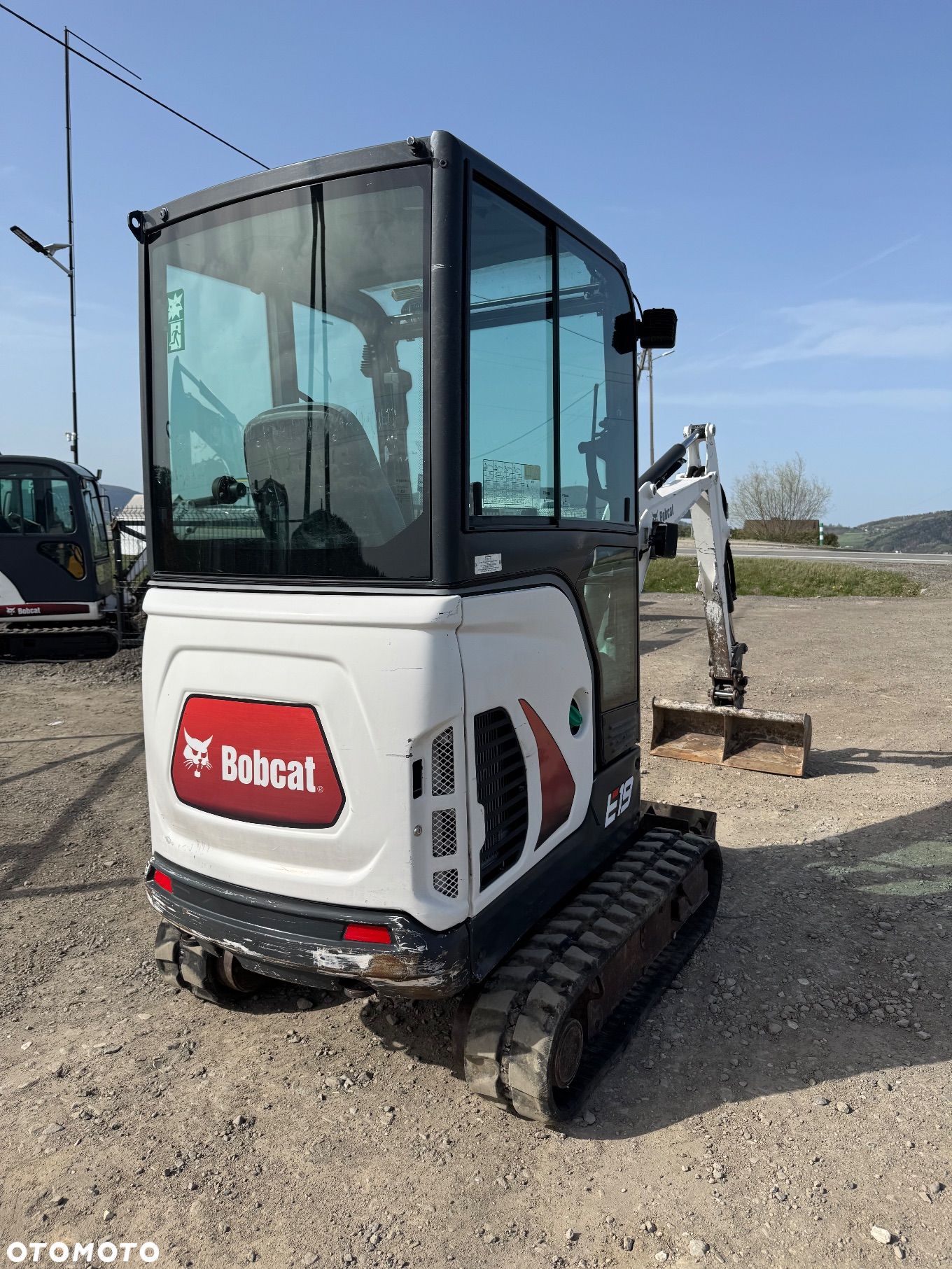 Bobcat E19 - 1
