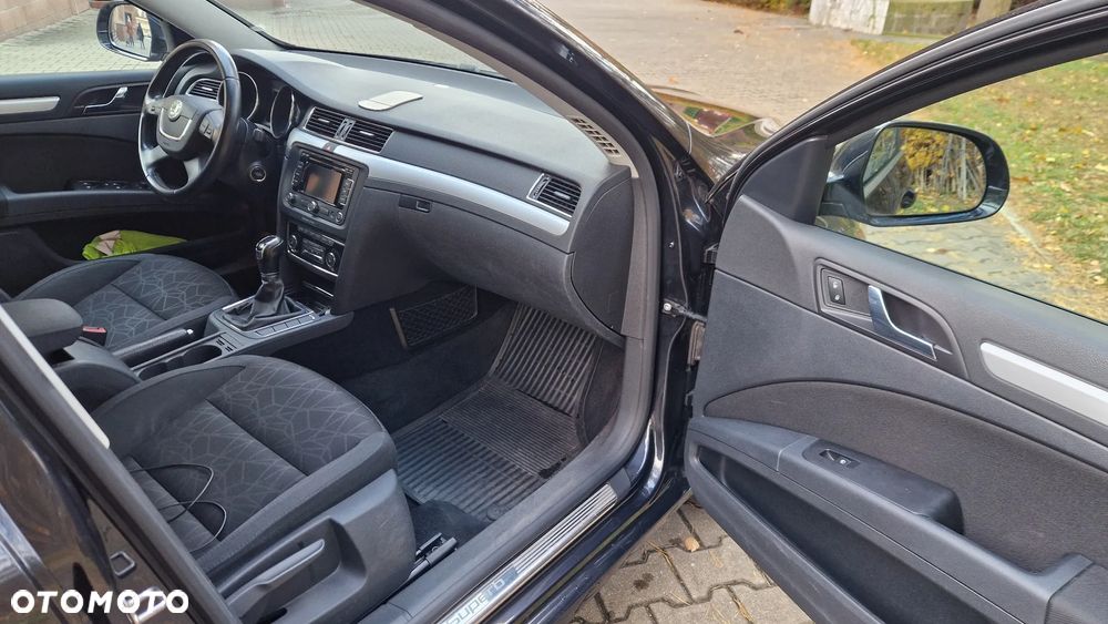Skoda Superb 1.8 TSI Family - 14