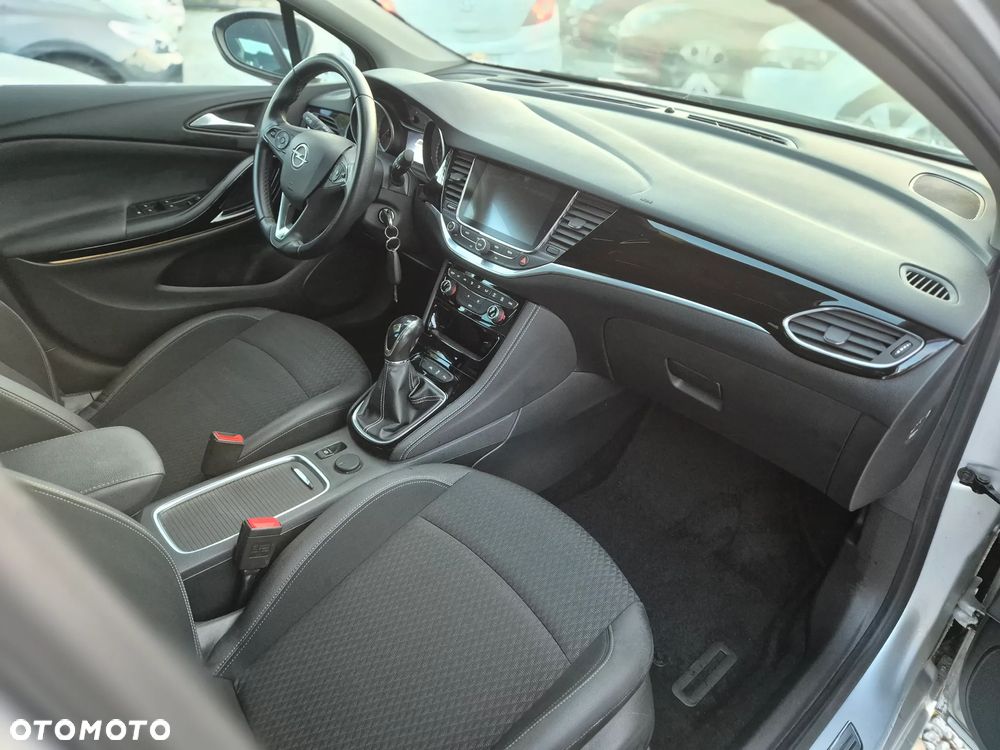 Opel Astra 1.4 Turbo Edition - 10