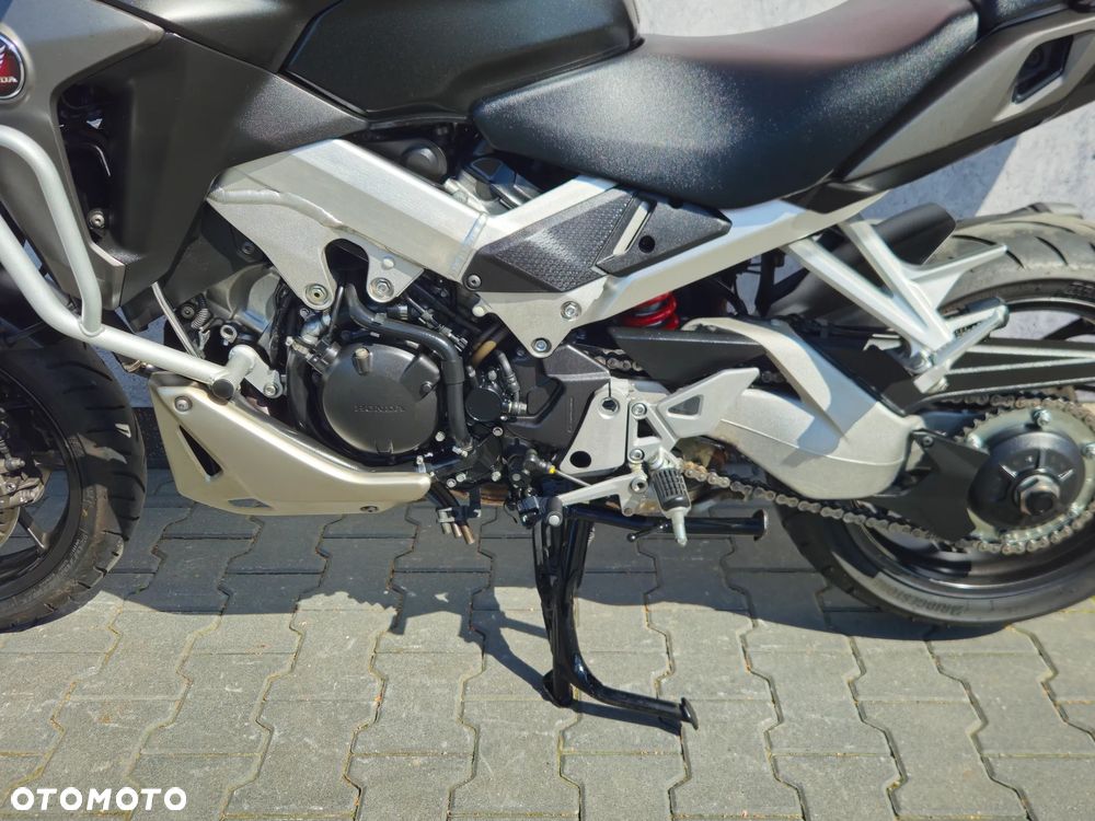 Honda VFR - 14
