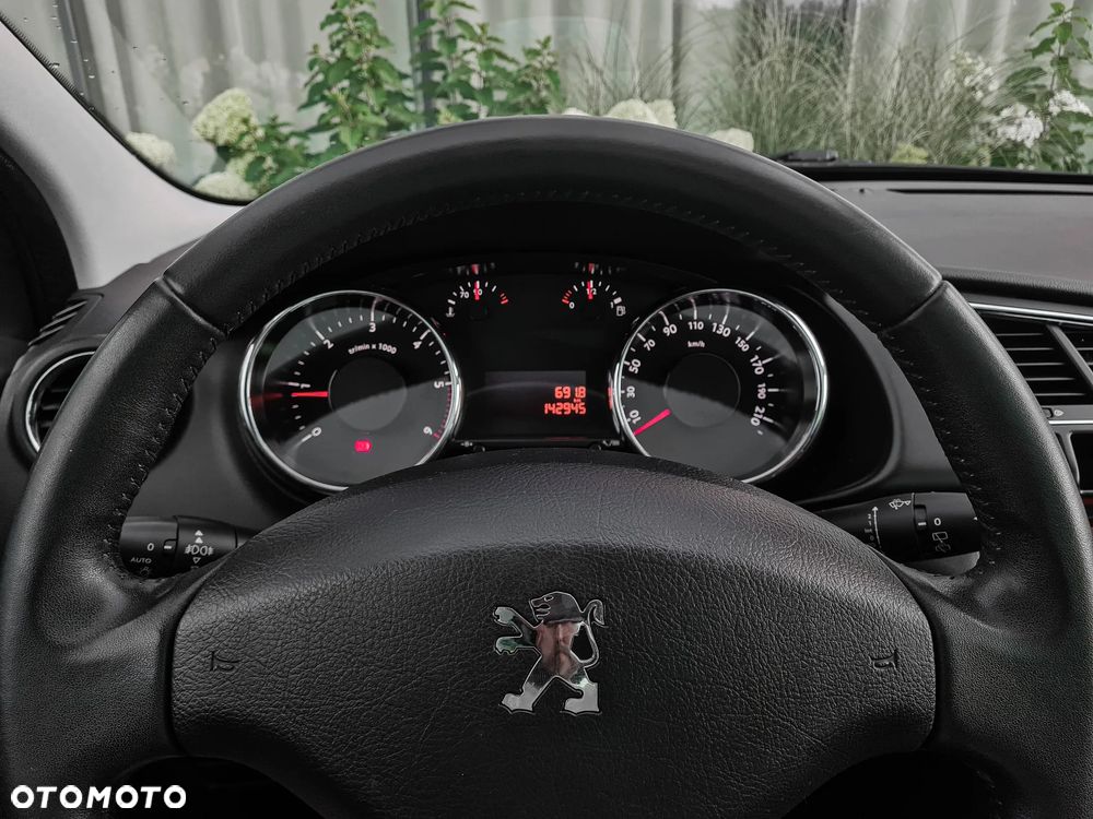 Peugeot 3008 1.6 HDi Style - 26