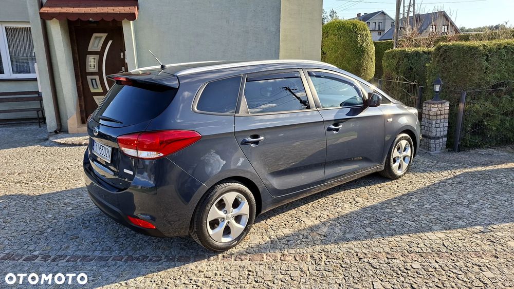 Kia Carens 1.7 CRDi Spirit - 16