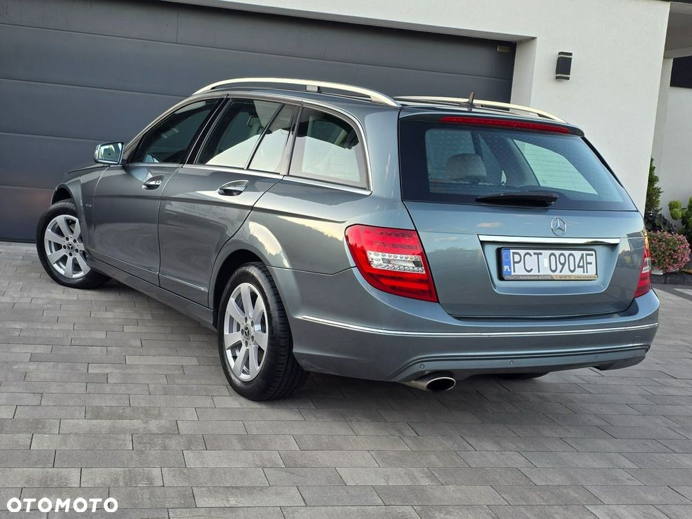 Mercedes-Benz Klasa C 200 (BlueEFFICIENCY) Avantgarde - 36
