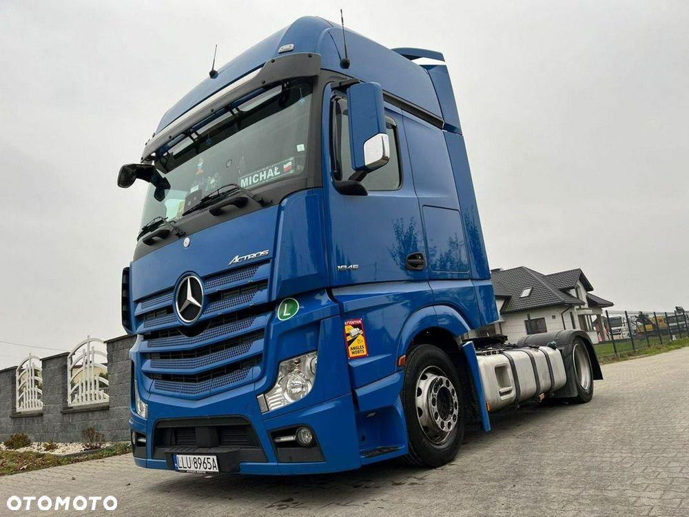 Mercedes-Benz 1845 - 4