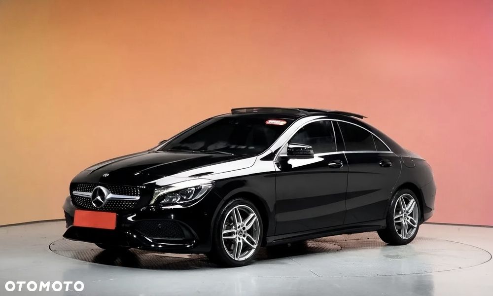 Mercedes-Benz CLA - 2