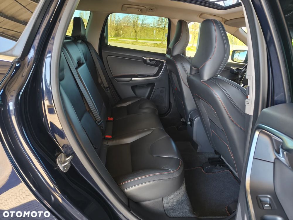 Volvo XC 60 D4 Geartronic Ocean Race - 32