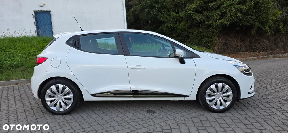 Renault Clio TCe 90 Limited - 12