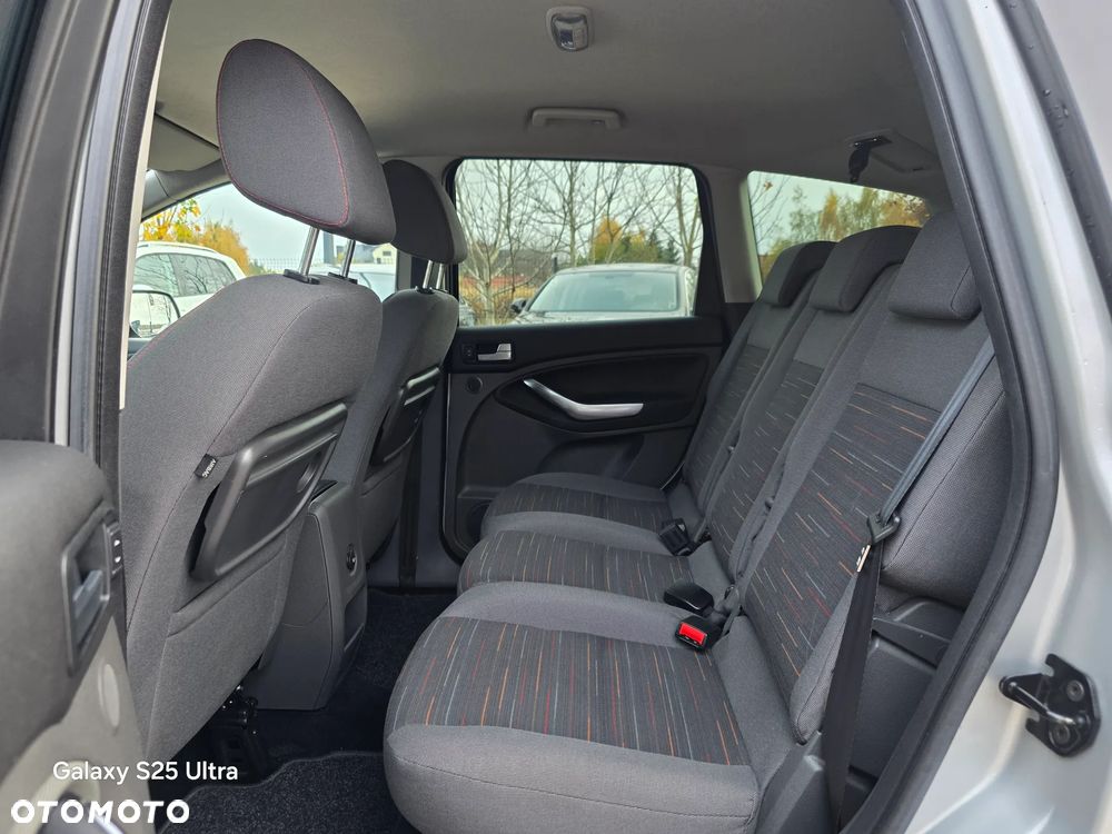 Ford C-MAX 1.8 Titanium - 30