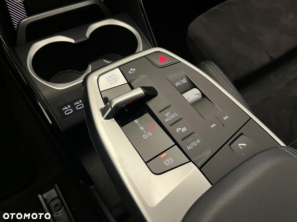 BMW X1 xDrive23d mHEV M Sport - 27