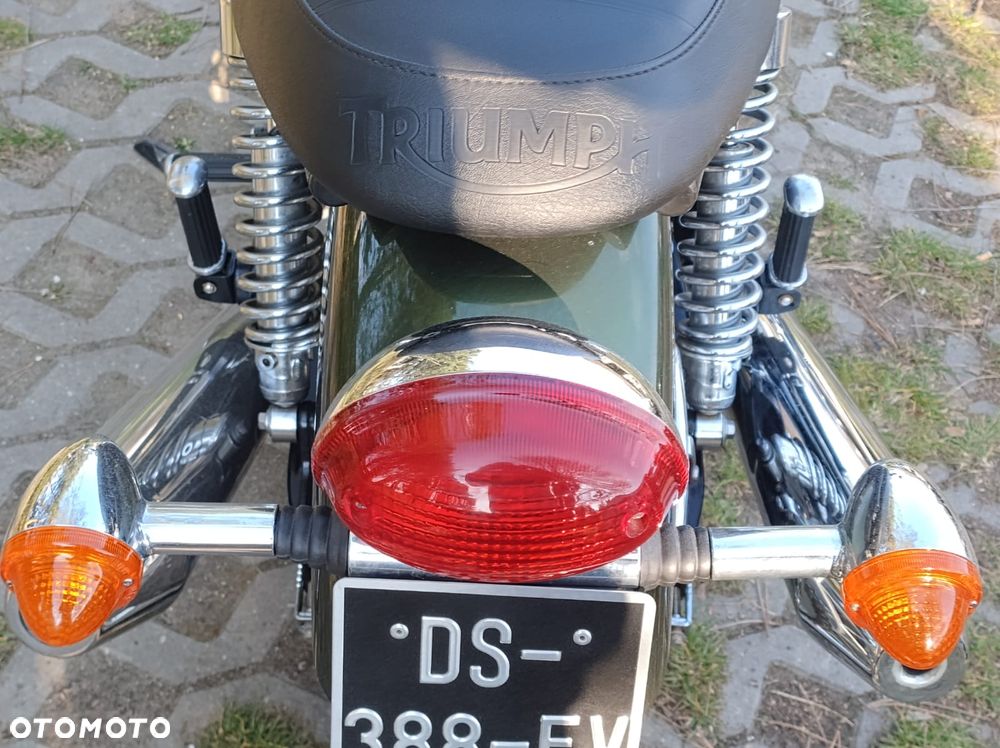 Triumph Thruxton - 14