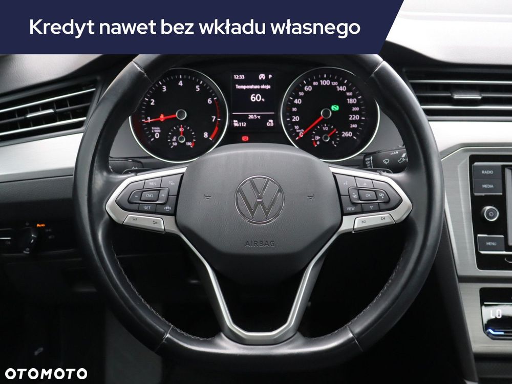 Volkswagen Passat - 19