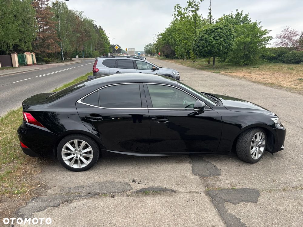 Lexus IS 250 Prestige - 17