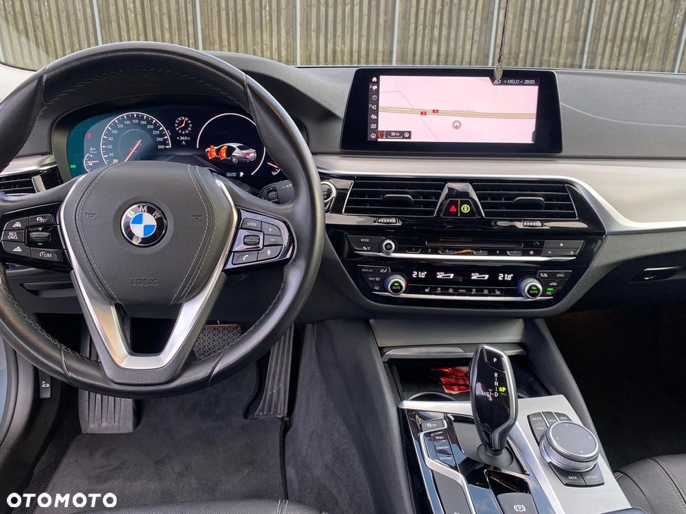 BMW Seria 5 520d - 7