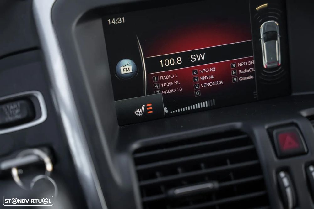 Volvo XC 60 2.0 D4 Volvo Ocean Race Geartronic - 13