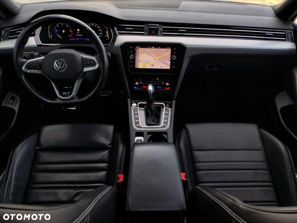 Volkswagen Passat - 17