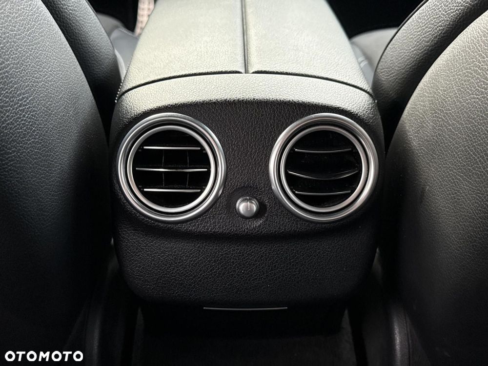 Mercedes-Benz Klasa E - 11