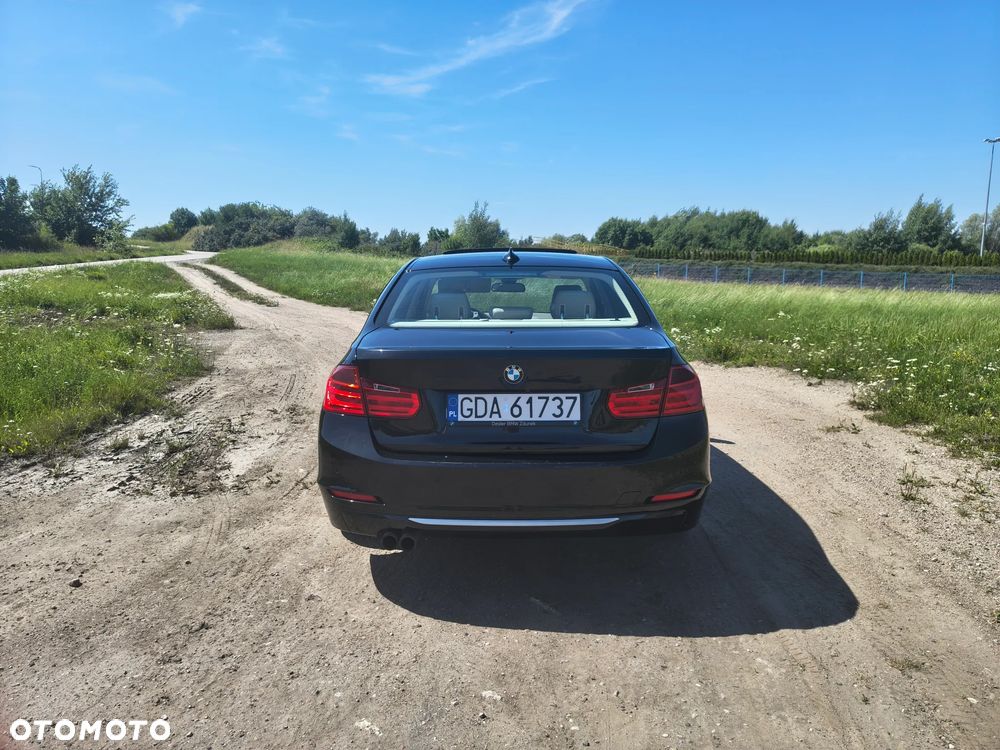 BMW Seria 3 328i xDrive Modern Line - 6