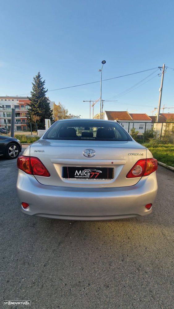 Toyota Corolla 1.4 D-4D Comfort - 4