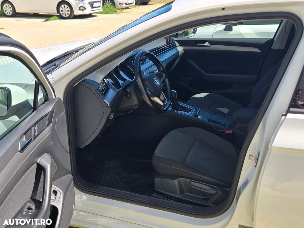 Volkswagen Passat 2.0 TDI DSG Comfortline - 10