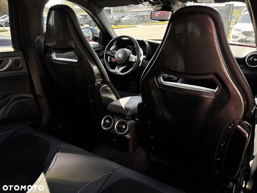 Alfa Romeo Giulia - 15
