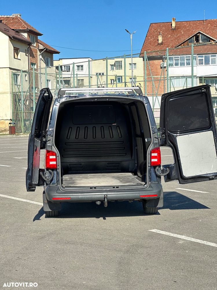 Volkswagen Transporter - 12