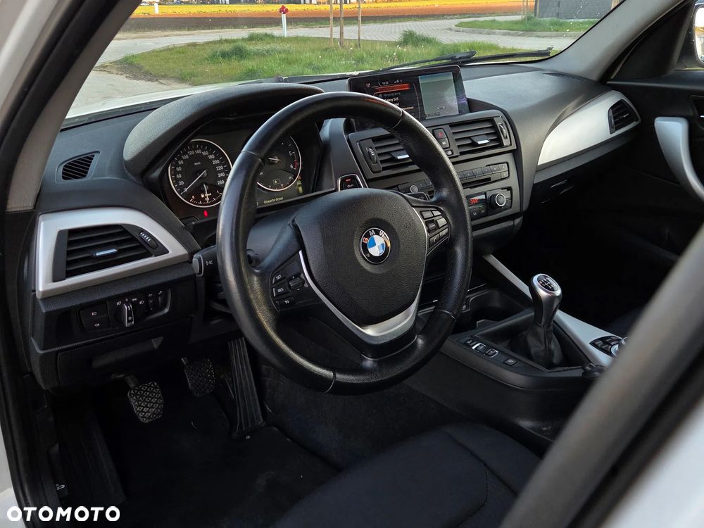 BMW Seria 1 116d DPF Edition Lifestyle - 16