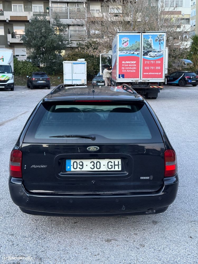 Ford Mondeo SW 1.8 TDi Ghia - 5