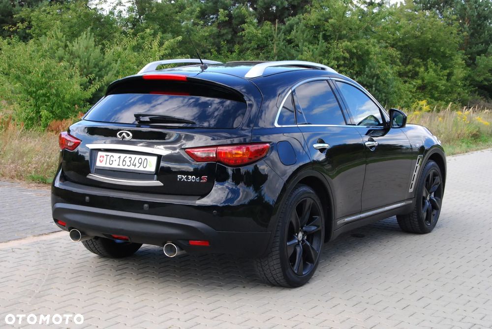 Infiniti FX FX30d S Premium - 3