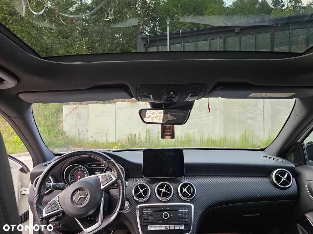 Mercedes-Benz Klasa A 220 4-Matic AMG Line - 14